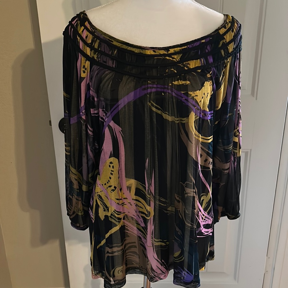 Lynne Ritchie Women’s blouse - Size L